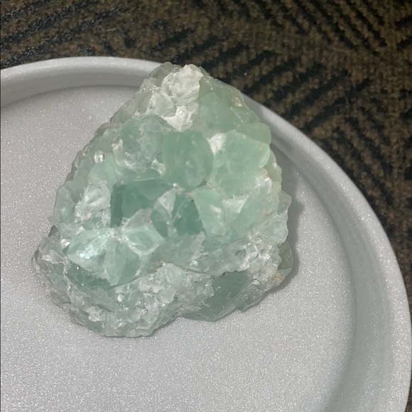 Green Fluorite Crystal Home Accent - Picture 5 of 5